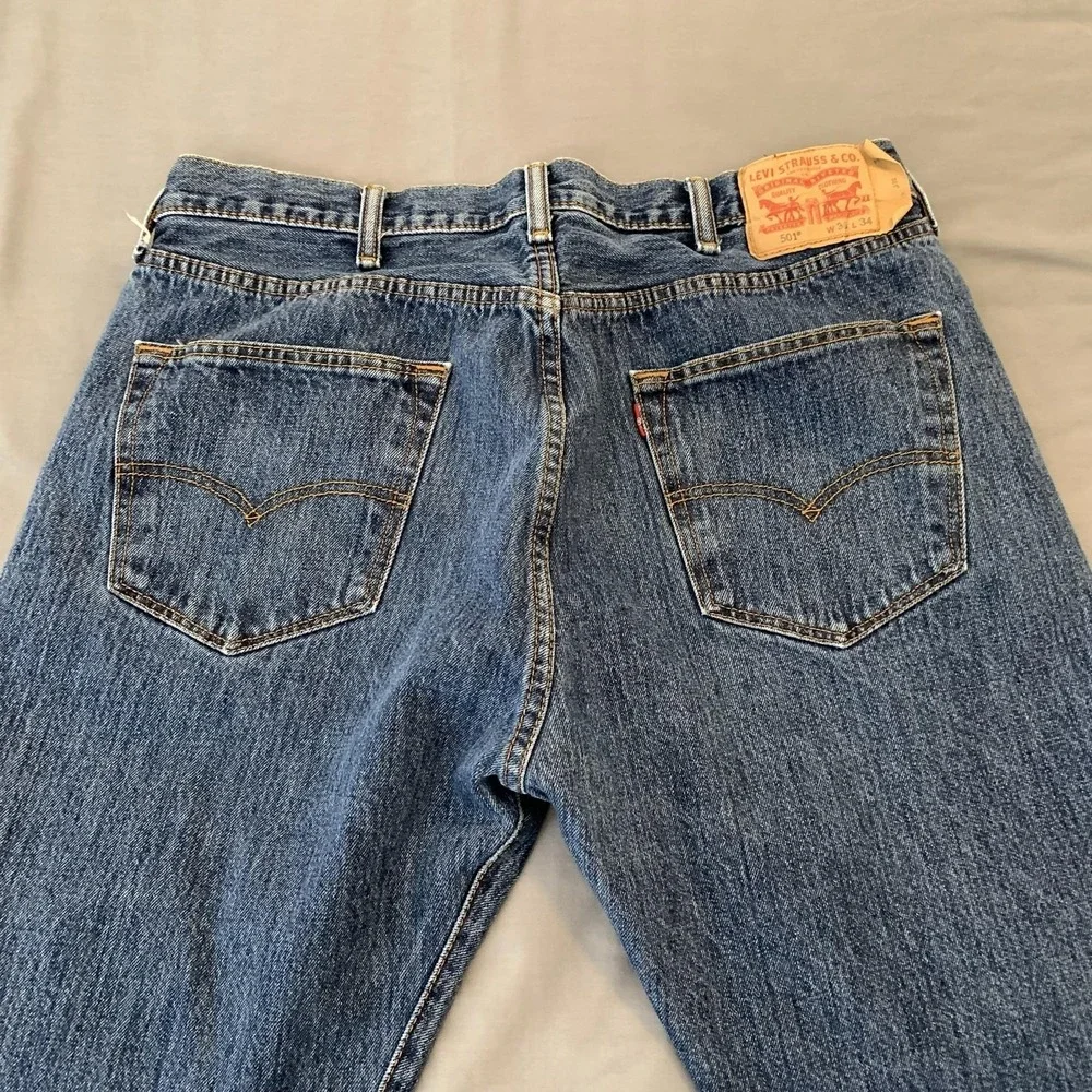 Levis 501 Jeans Mens 38x34 Blue Medium Wash Straight Leg Button‎ Fly Denim Pants
